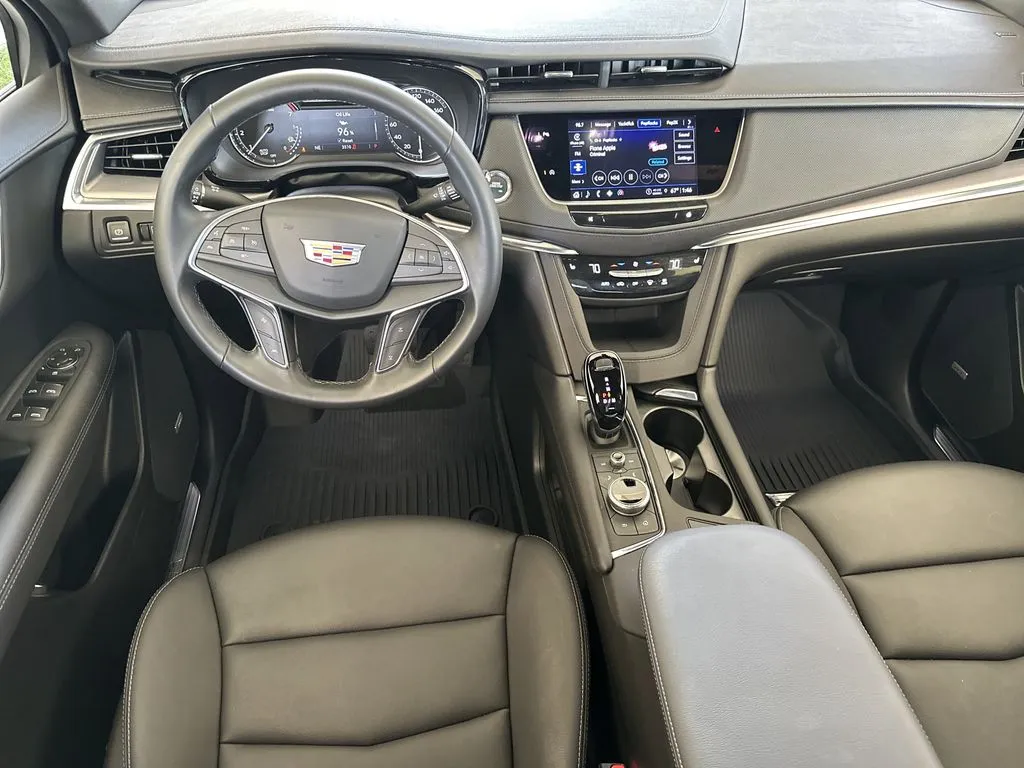 2025 Cadillac XT5 Luxury - Photo 13