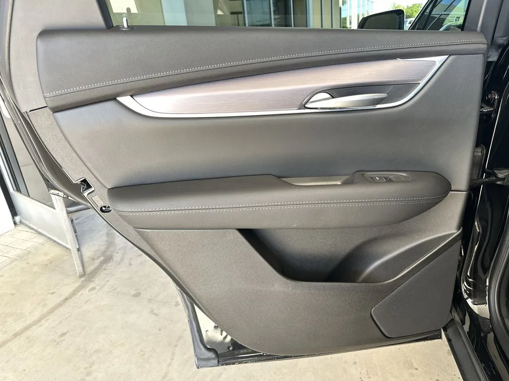 2025 Cadillac XT5 Luxury - Photo 24