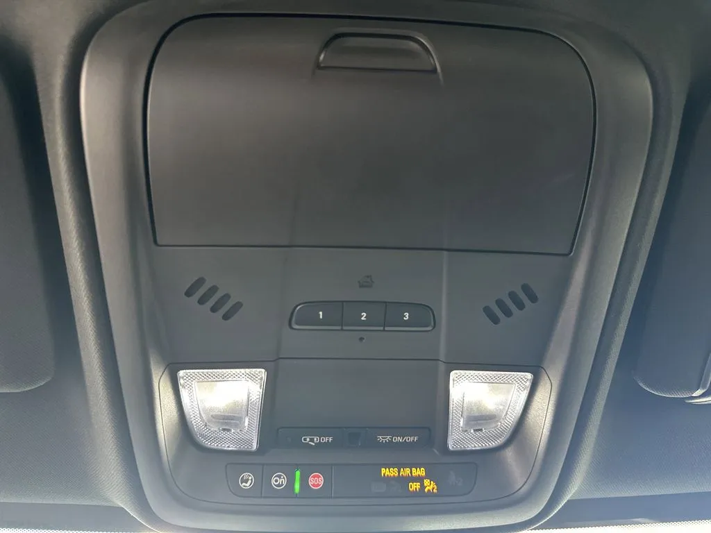 2025 Cadillac XT5 Luxury - Photo 23