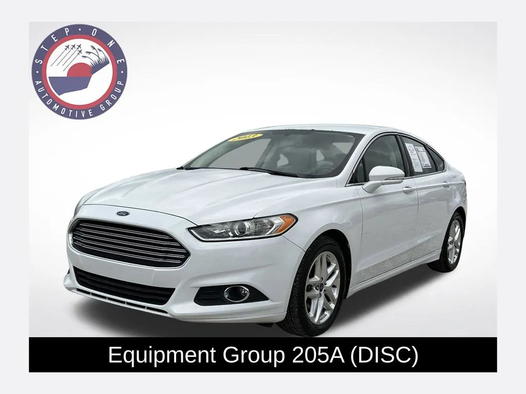 White 2013 Ford Fusion SE for sale in Pensacola, FL