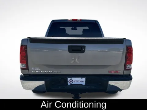 More photos of 2012 GMC Sierra 1500 SLE at Step One Cadillac Buick GMC Pensacola, FL