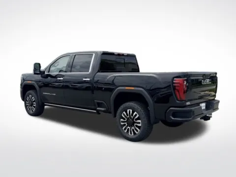 More photos of 2026 GMC Sierra 2500 HD Denali Ultimate at Step One Cadillac Buick GMC Pensacola, FL