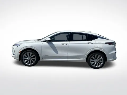 More photos of 2026 Buick Envista Avenir at Step One Cadillac Buick GMC Pensacola, FL