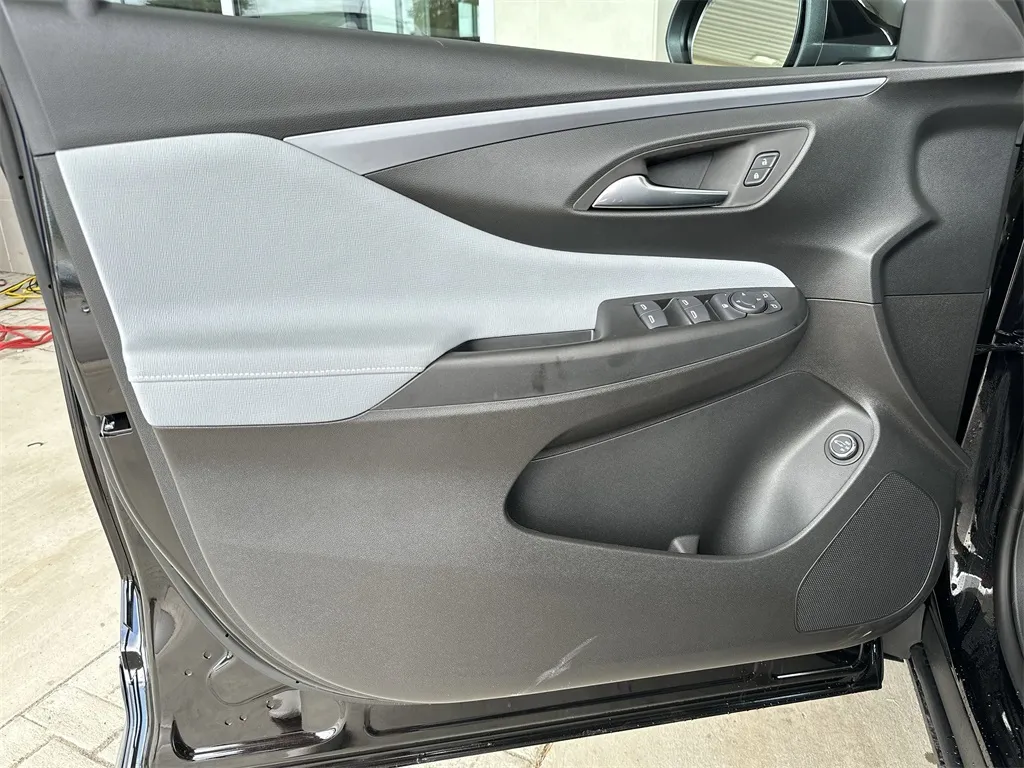 2025 Buick Envista Preferred photo 4