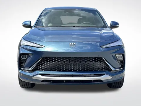 More photos of 2025 Buick Envista Avenir at Step One Cadillac Buick GMC Pensacola, FL