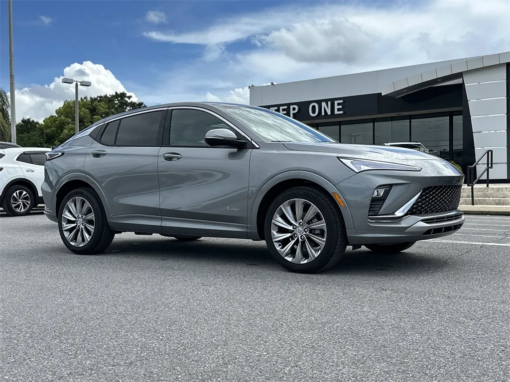 2025 Buick Envista Avenir photo 3