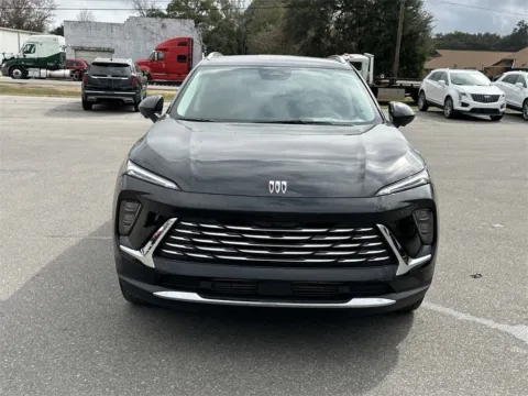 More photos of 2025 Buick Envision Preferred at Step One Cadillac Buick GMC Pensacola, FL