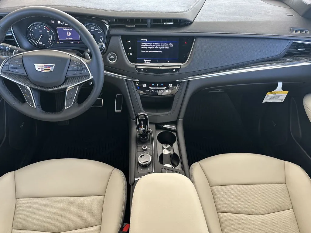 2025 Cadillac XT5 Sport - Photo 18