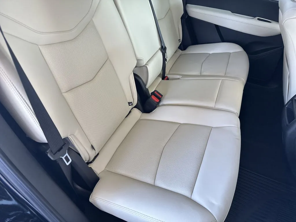 2025 Cadillac XT5 Sport - Photo 37