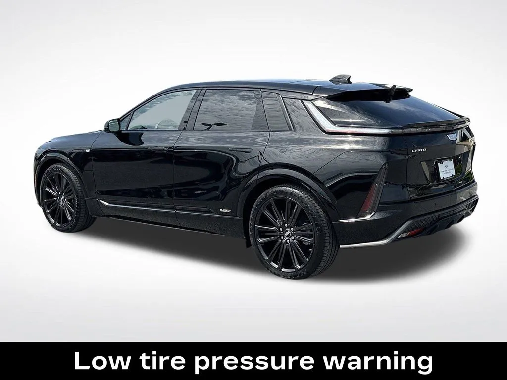 2026 Cadillac LYRIQ V Premium - Photo 6