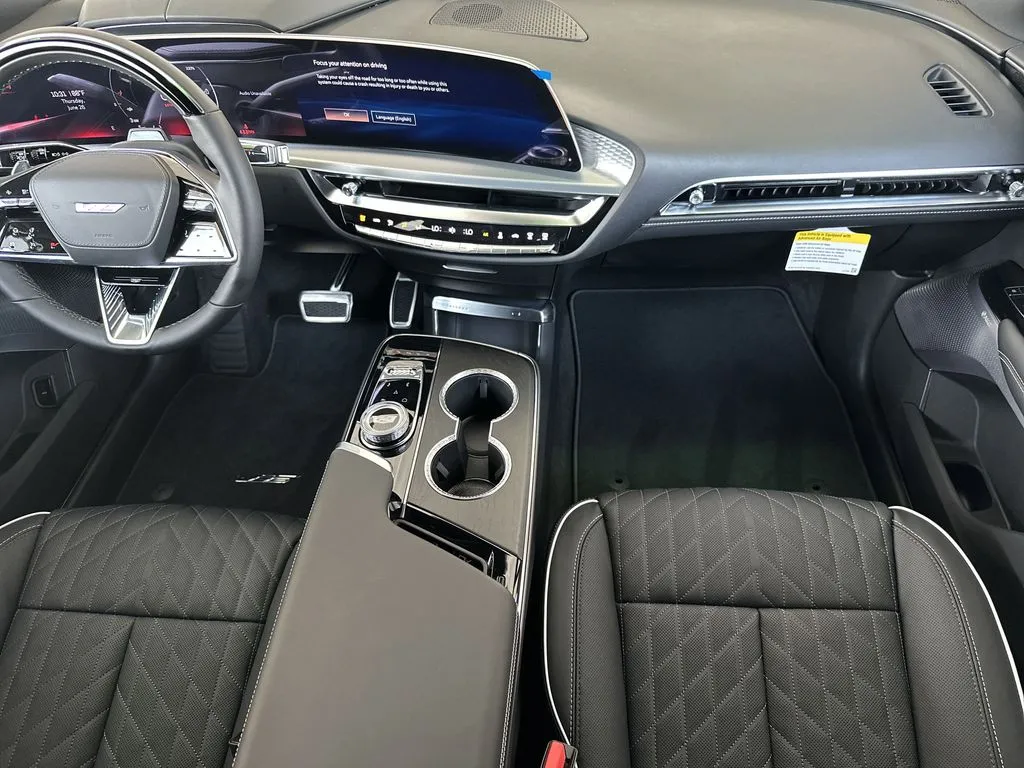2026 Cadillac LYRIQ V Premium - Photo 19