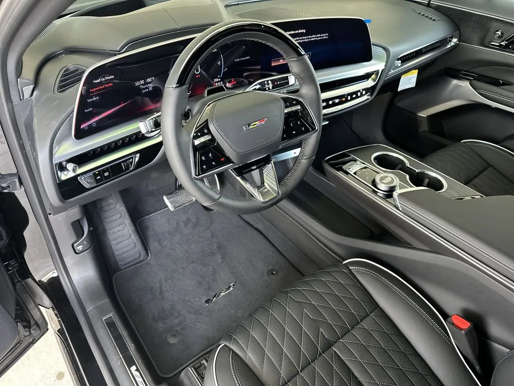 2026 Cadillac LYRIQ V Premium - Photo 15