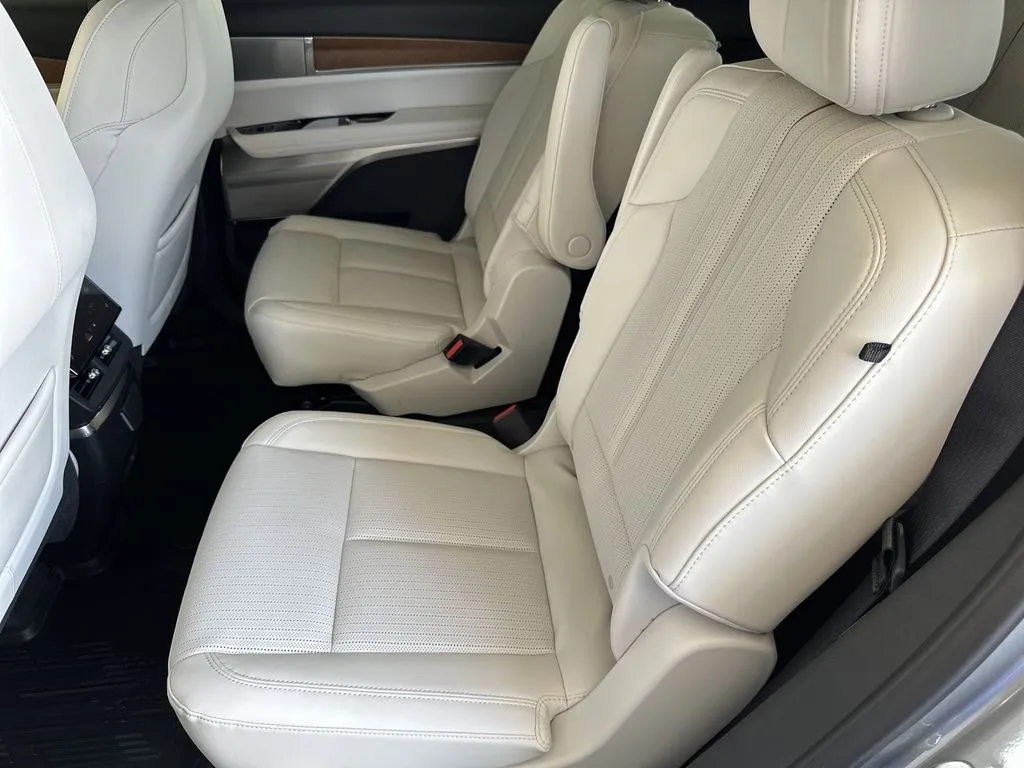 2026 Cadillac VISTIQ Luxury - Photo 27