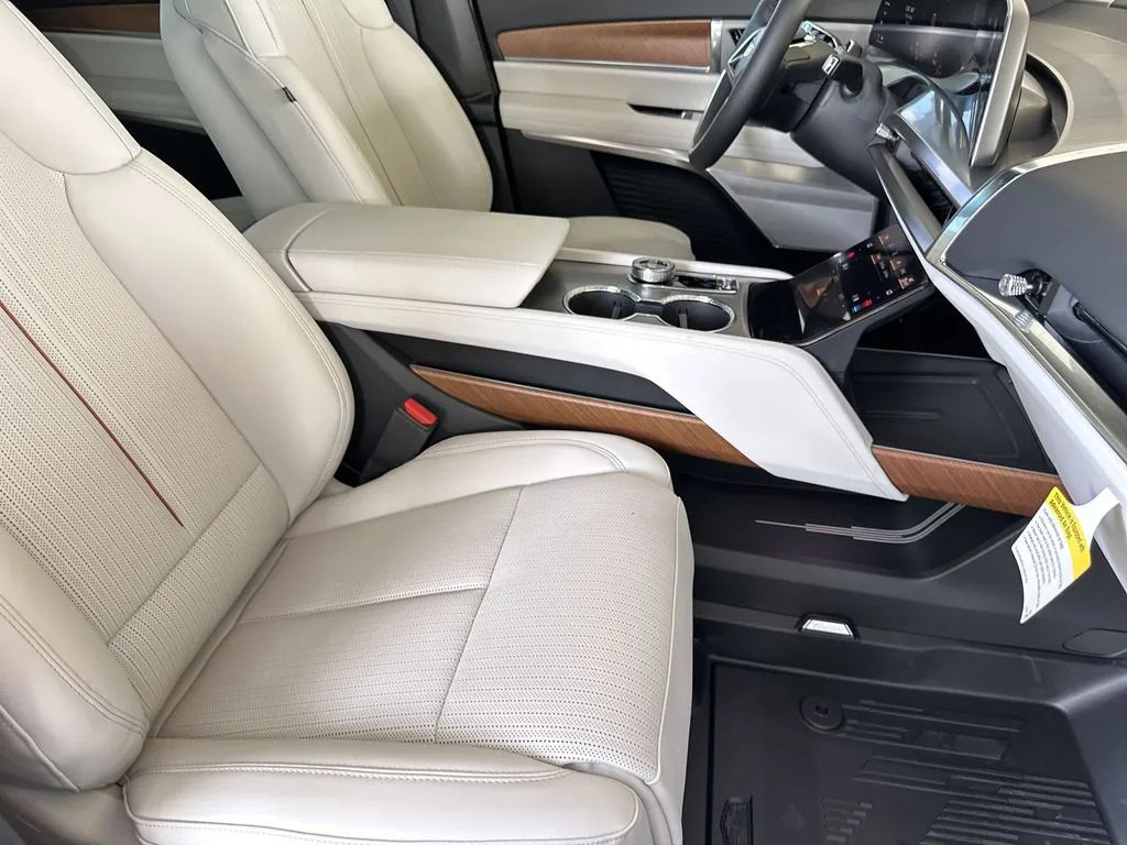 2026 Cadillac VISTIQ Luxury - Photo 34