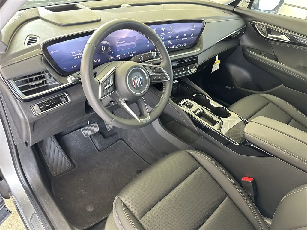 2025 Buick Envision Preferred photo 3