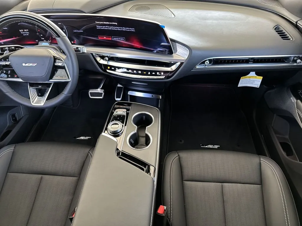 2026 Cadillac LYRIQ V - Photo 17