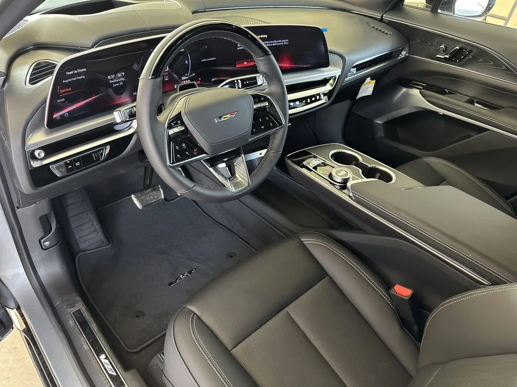 2026 Cadillac LYRIQ V - Photo 13