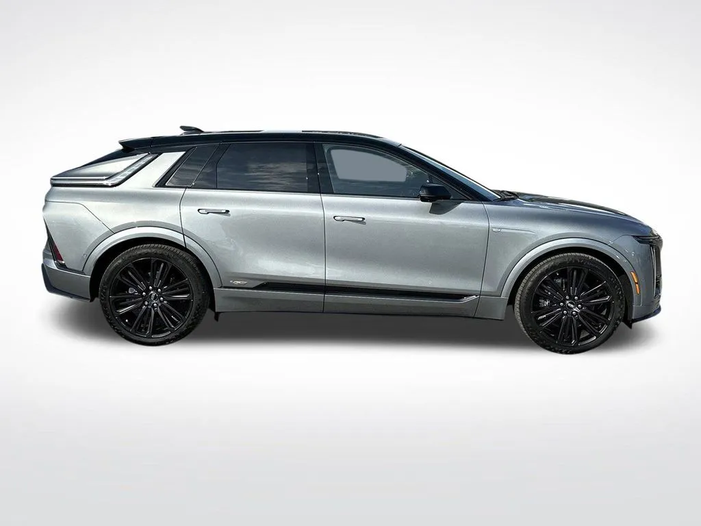 2026 Cadillac LYRIQ V - Photo 8