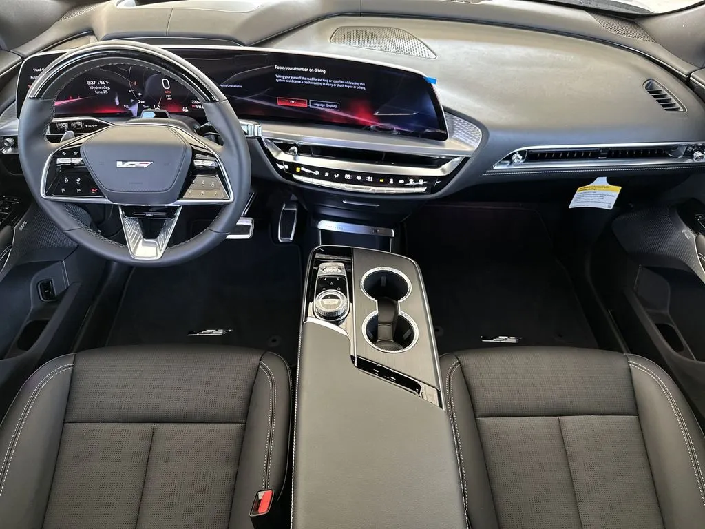 2026 Cadillac LYRIQ V - Photo 16