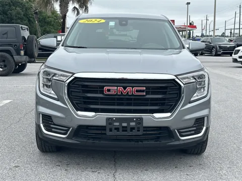 More photos of 2024 GMC Terrain SLE at Step One Cadillac Buick GMC Pensacola, FL