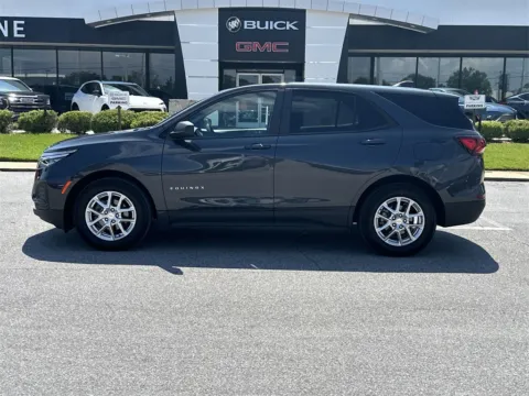 More photos of 2022 Chevrolet Equinox LS at Step One Cadillac Buick GMC Pensacola, FL