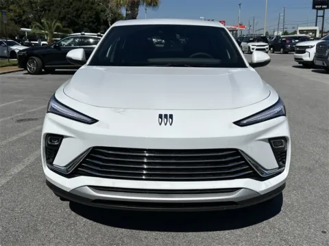 More photos of 2025 Buick Envista Preferred at Step One Cadillac Buick GMC Pensacola, FL