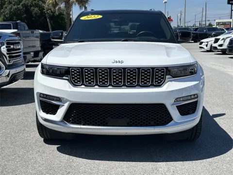 More photos of 2022 Jeep Grand Cherokee Summit Reserve 4xe at Step One Cadillac Buick GMC Pensacola, FL