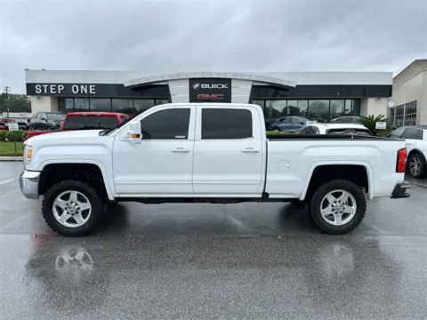 More photos of 2017 GMC Sierra 2500HD SLE at Step One Cadillac Buick GMC Pensacola, FL