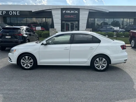 More photos of 2016 Volkswagen Jetta 1.4T SE at Step One Cadillac Buick GMC Pensacola, FL