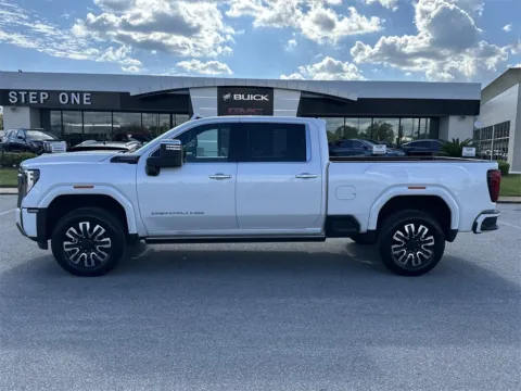 More photos of 2024 GMC Sierra 2500HD Denali Ultimate at Step One Cadillac Buick GMC Pensacola, FL