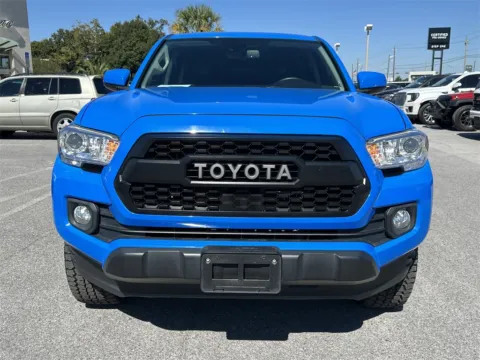 More photos of 2019 Toyota Tacoma SR5 at Step One Cadillac Buick GMC Pensacola, FL