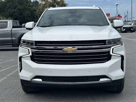 More photos of 2023 Chevrolet Suburban LT at Step One Cadillac Buick GMC Pensacola, FL