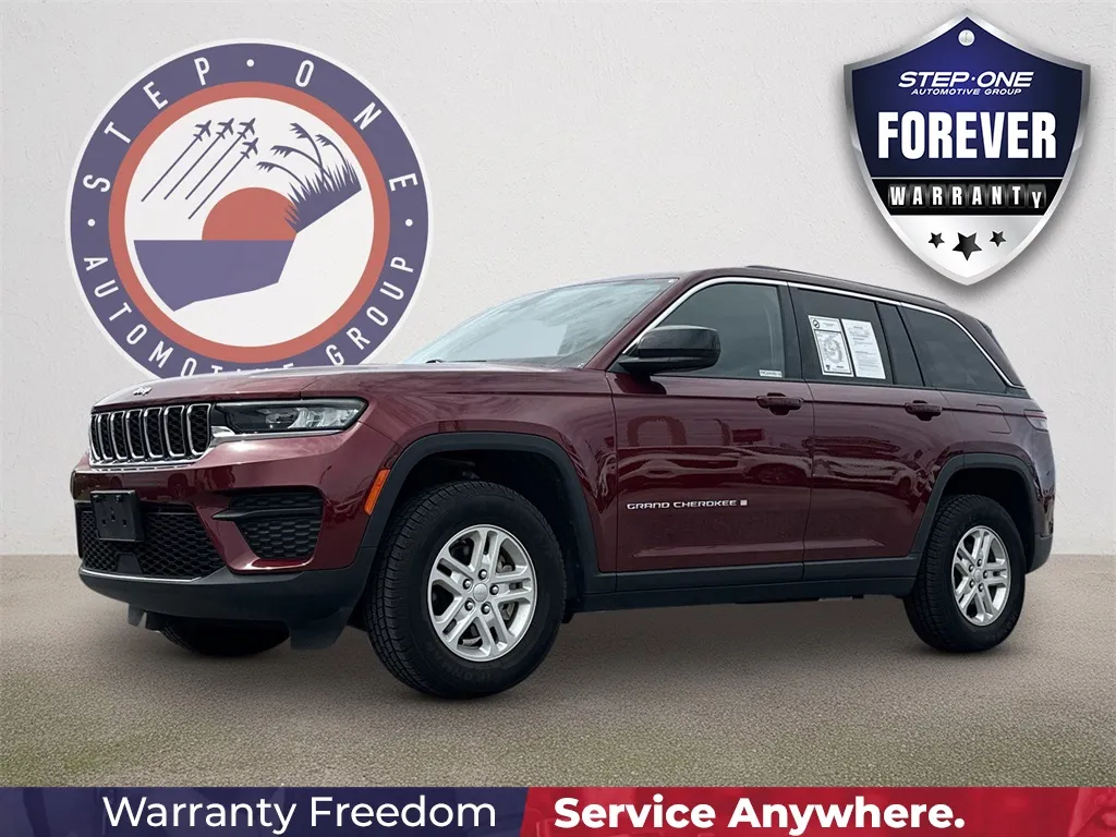 2023 Jeep Grand Cherokee Laredo