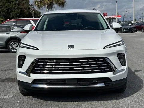 More photos of 2025 Buick Envision Preferred at Step One Cadillac Buick GMC Pensacola, FL