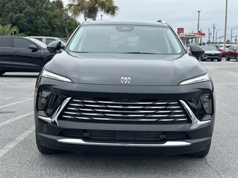 More photos of 2025 Buick Envision Preferred at Step One Cadillac Buick GMC Pensacola, FL