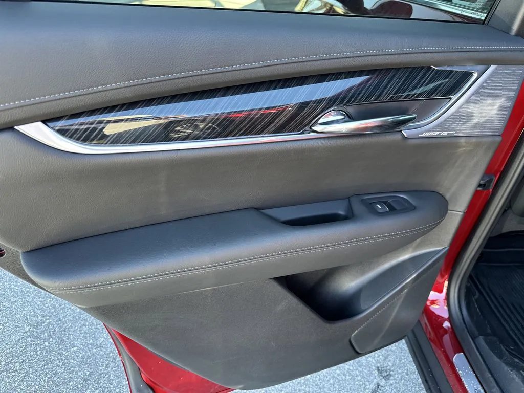 2025 Cadillac XT6 Premium Luxury - Photo 19
