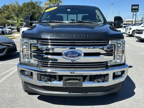 More photos of 2019 Ford F-250SD Lariat at Step One Cadillac Buick GMC Pensacola, FL