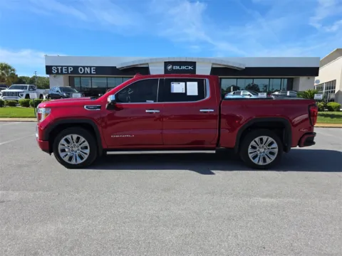 More photos of 2022 GMC Sierra 1500 Limited Denali at Step One Cadillac Buick GMC Pensacola, FL
