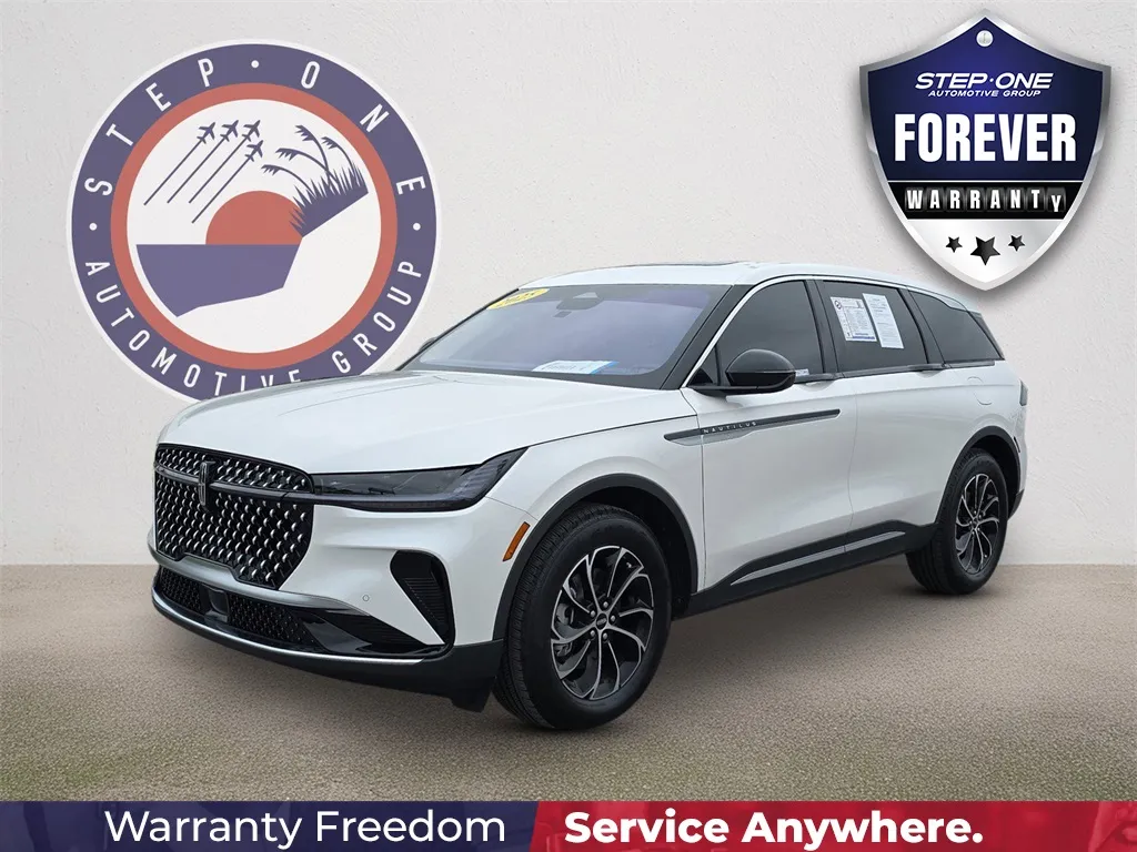 White 2025 Lincoln Nautilus Premiere for sale in Pensacola, FL