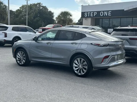 More photos of 2026 Buick Envista Avenir at Step One Cadillac Buick GMC Pensacola, FL