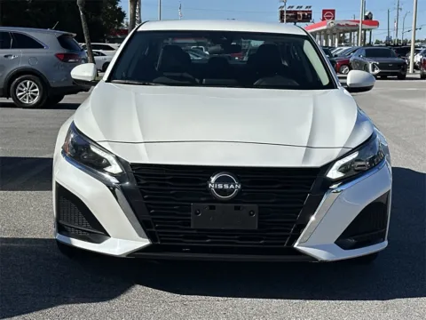 More photos of 2023 Nissan Altima 2.5 SV at Step One Cadillac Buick GMC Pensacola, FL