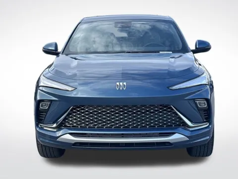 More photos of 2026 Buick Envista Avenir at Step One Cadillac Buick GMC Pensacola, FL