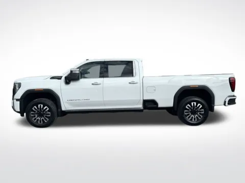 More photos of 2026 GMC Sierra 3500HD Denali Ultimate at Step One Cadillac Buick GMC Pensacola, FL