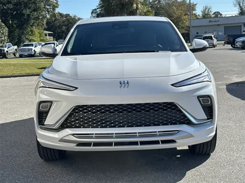 More photos of 2026 Buick Envista Avenir at Step One Cadillac Buick GMC Pensacola, FL