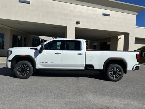 More photos of 2026 GMC Sierra 3500HD Denali Ultimate at Step One Cadillac Buick GMC Pensacola, FL
