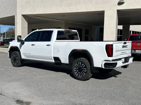 More photos of 2026 GMC Sierra 3500HD Denali Ultimate at Step One Cadillac Buick GMC Pensacola, FL