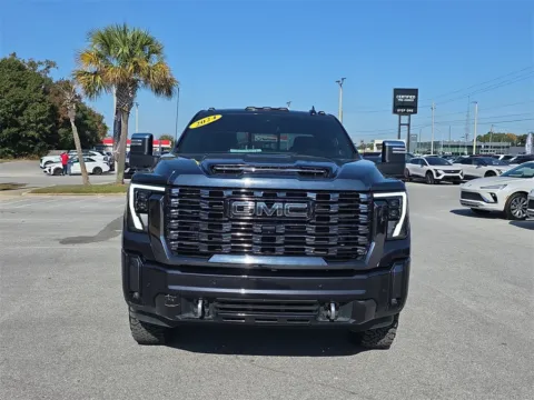 More photos of 2024 GMC Sierra 3500HD Denali Ultimate at Step One Cadillac Buick GMC Pensacola, FL