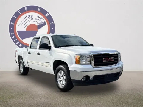 Photos of 2007 GMC Sierra 1500 SLE1 for sale in Crestview, FL at Step One CDJR Fiat Crestview