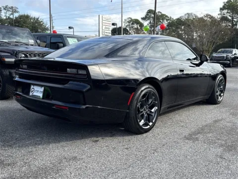More photos of 2025 Dodge Charger R/T at Step One CDJR Fiat Crestview, FL