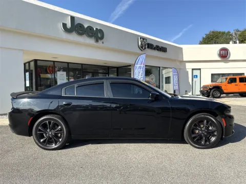 More photos of 2021 Dodge Charger SXT at Step One CDJR Fiat Crestview, FL